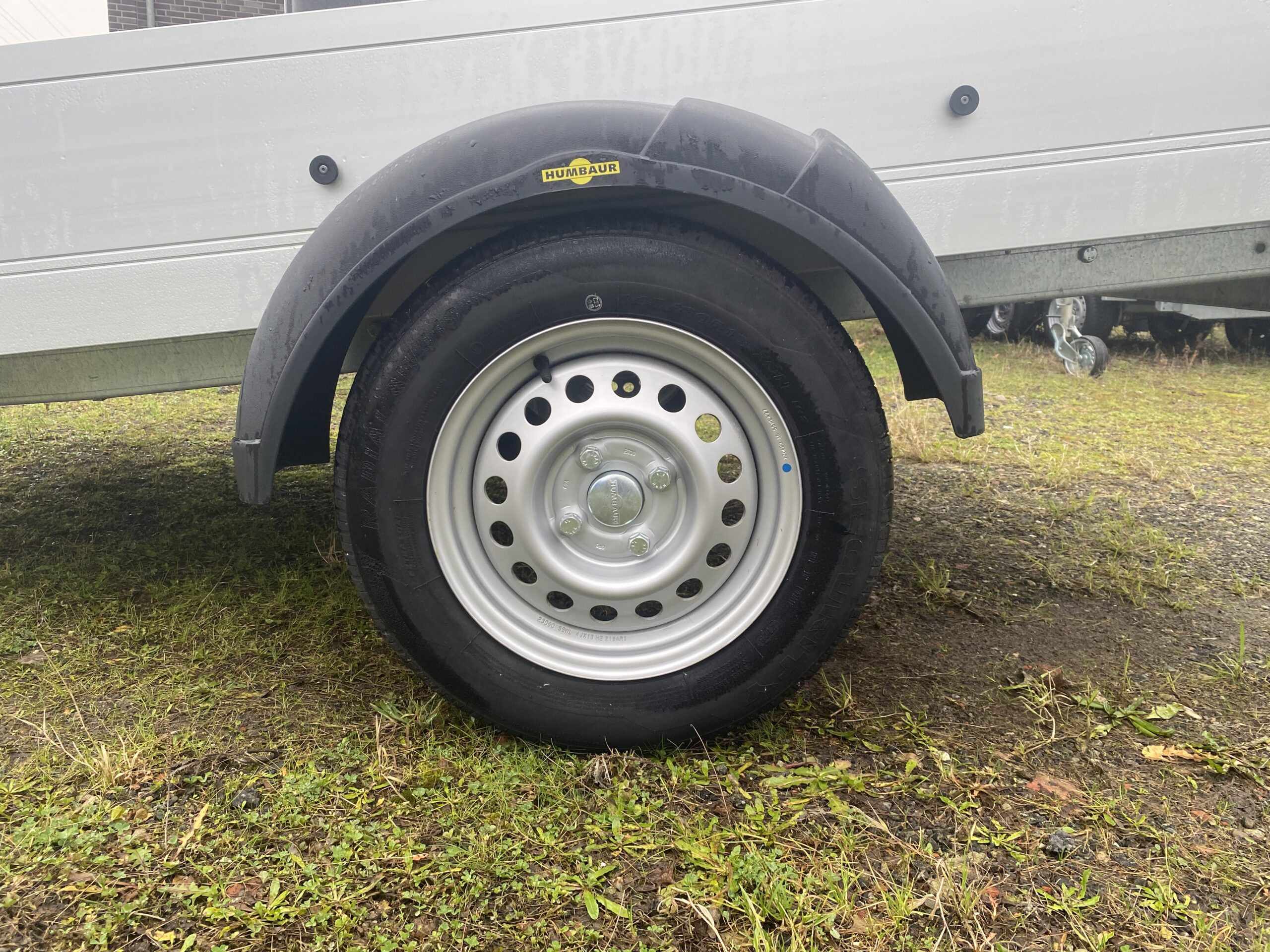 Humbaur H 752513 750 kg Alu PKW-Anhänger – Bild 4