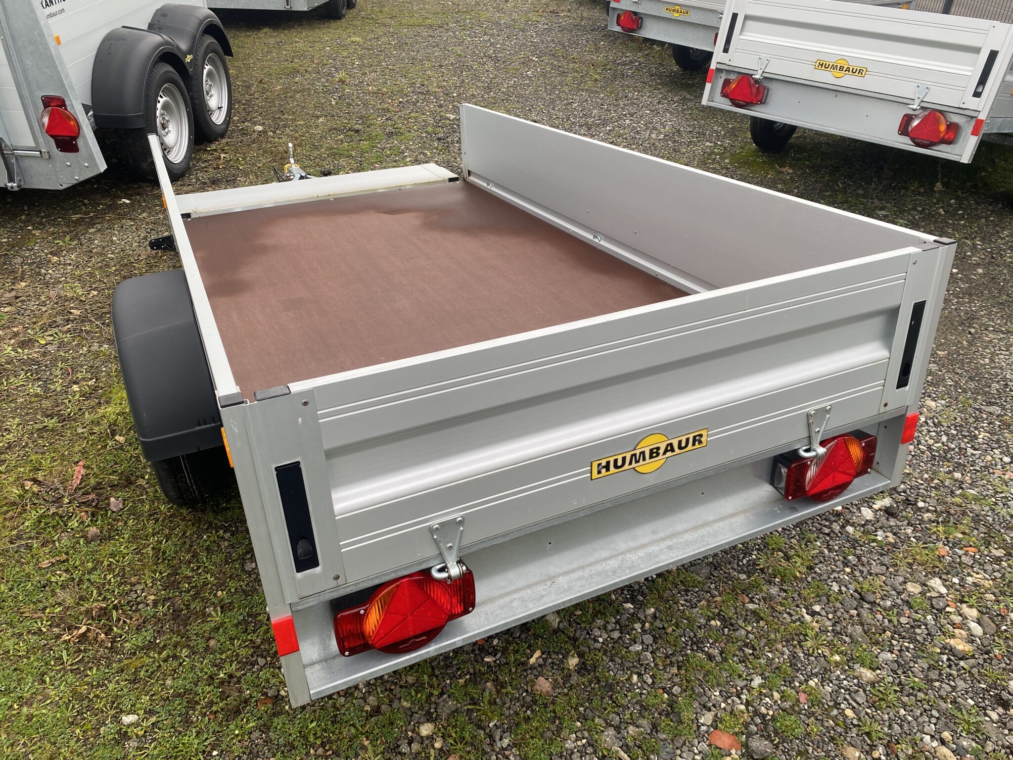 Elegantes Humbaur Anhanger 750 Kg Preis Bilder