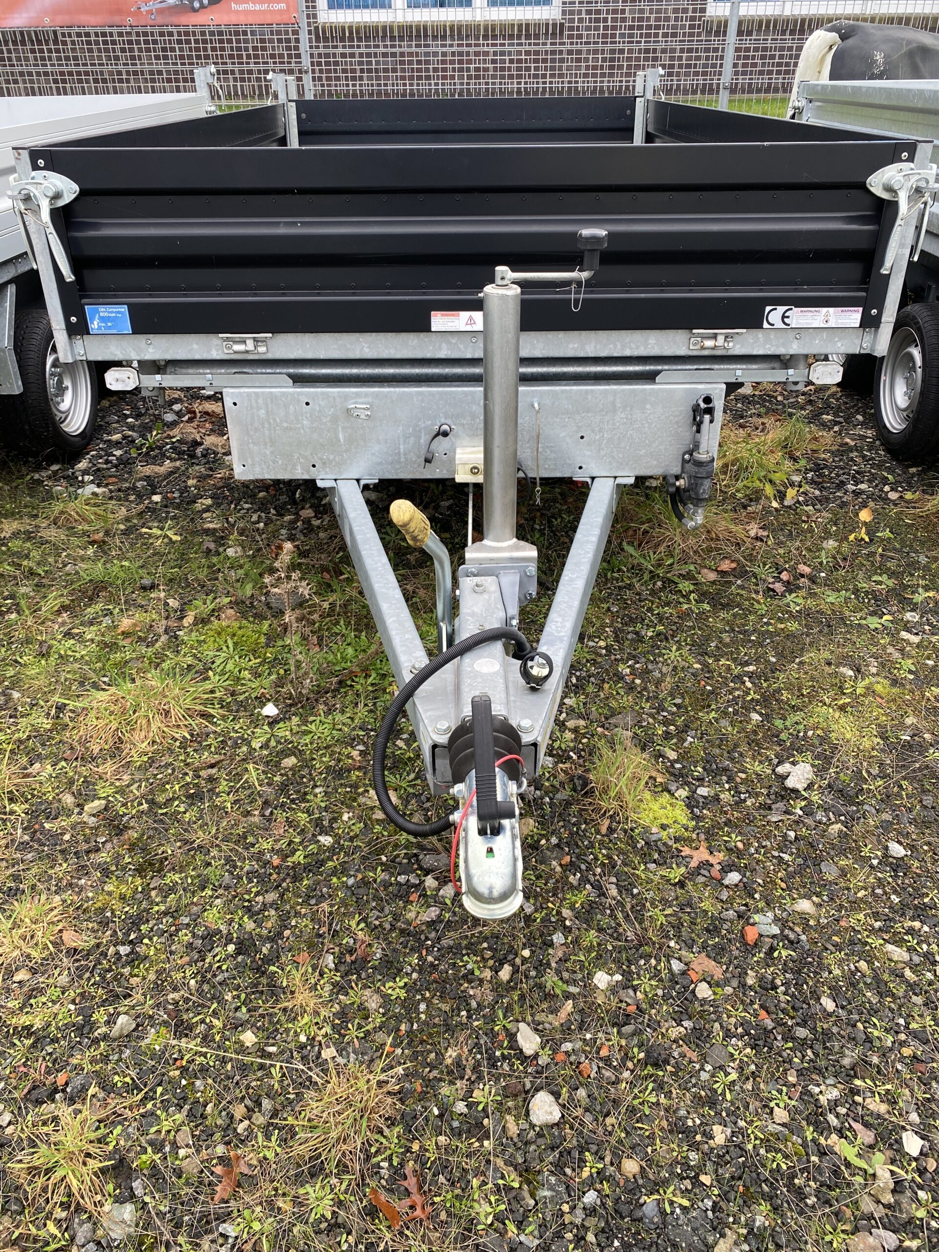 Humbaur HTK 2700.31 2.7t Dreiseitenkipper Kipper E-Pumpe Stahl – Bild 2